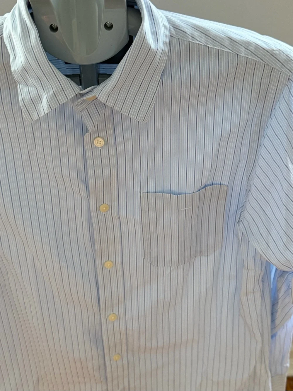 Banana Republic Men’s Blue Striped Button Front Shirt 100% Cotton Size S